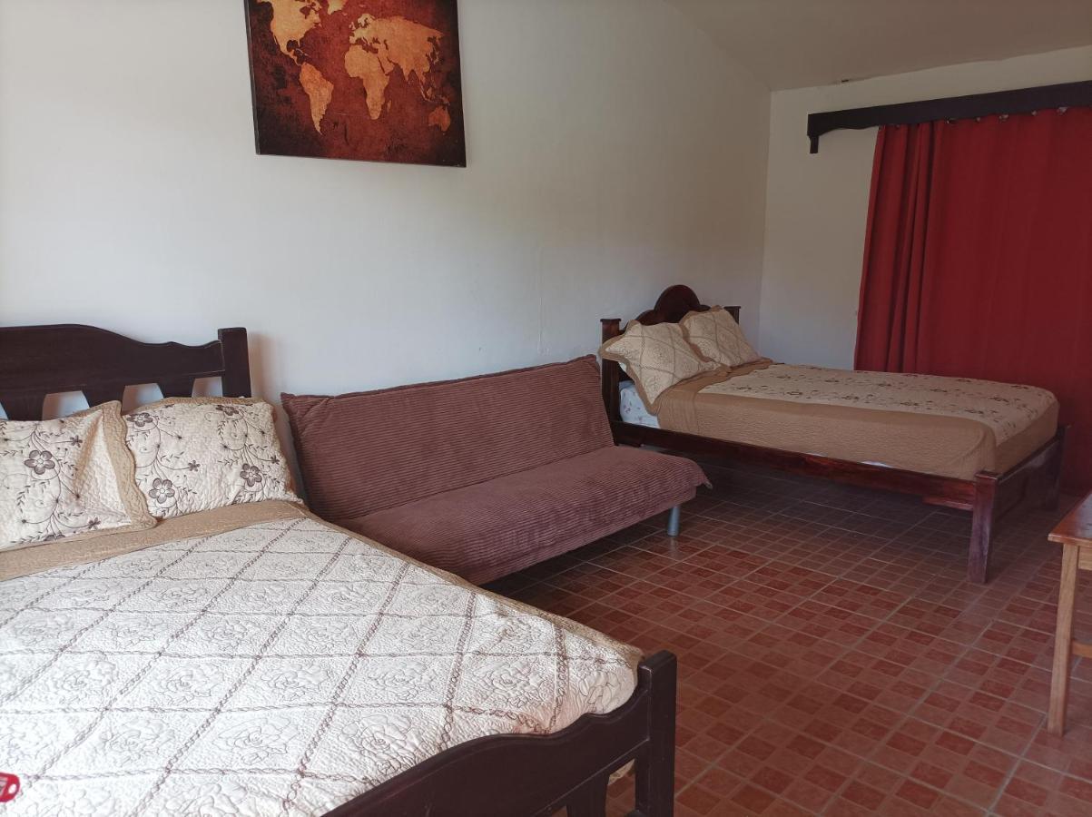 Cabanas Mountain River Lake Inn Nueva California エクステリア 写真