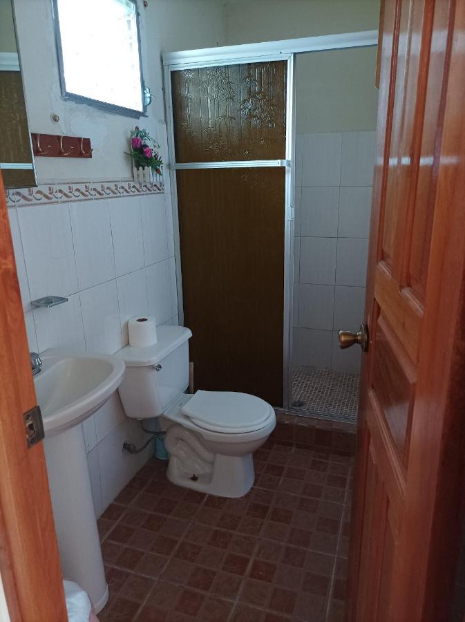 Cabanas Mountain River Lake Inn Nueva California エクステリア 写真